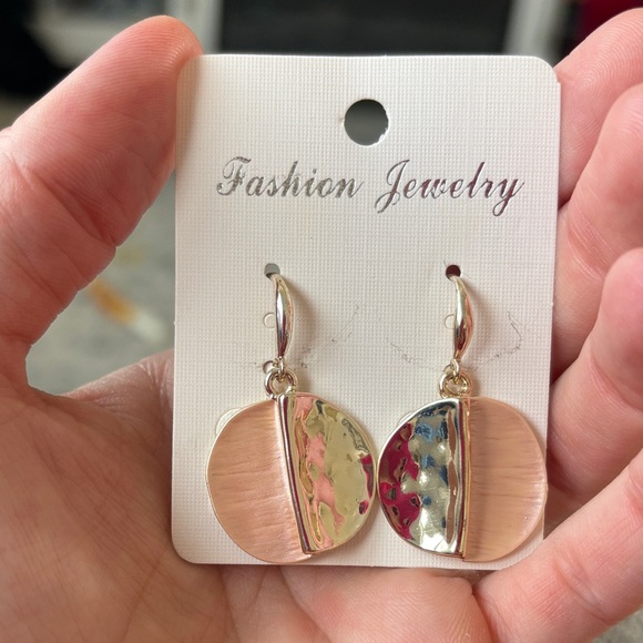 Fashion Jewelry Jewelry - Fashion Jewelry Blush and Metallic Earrings